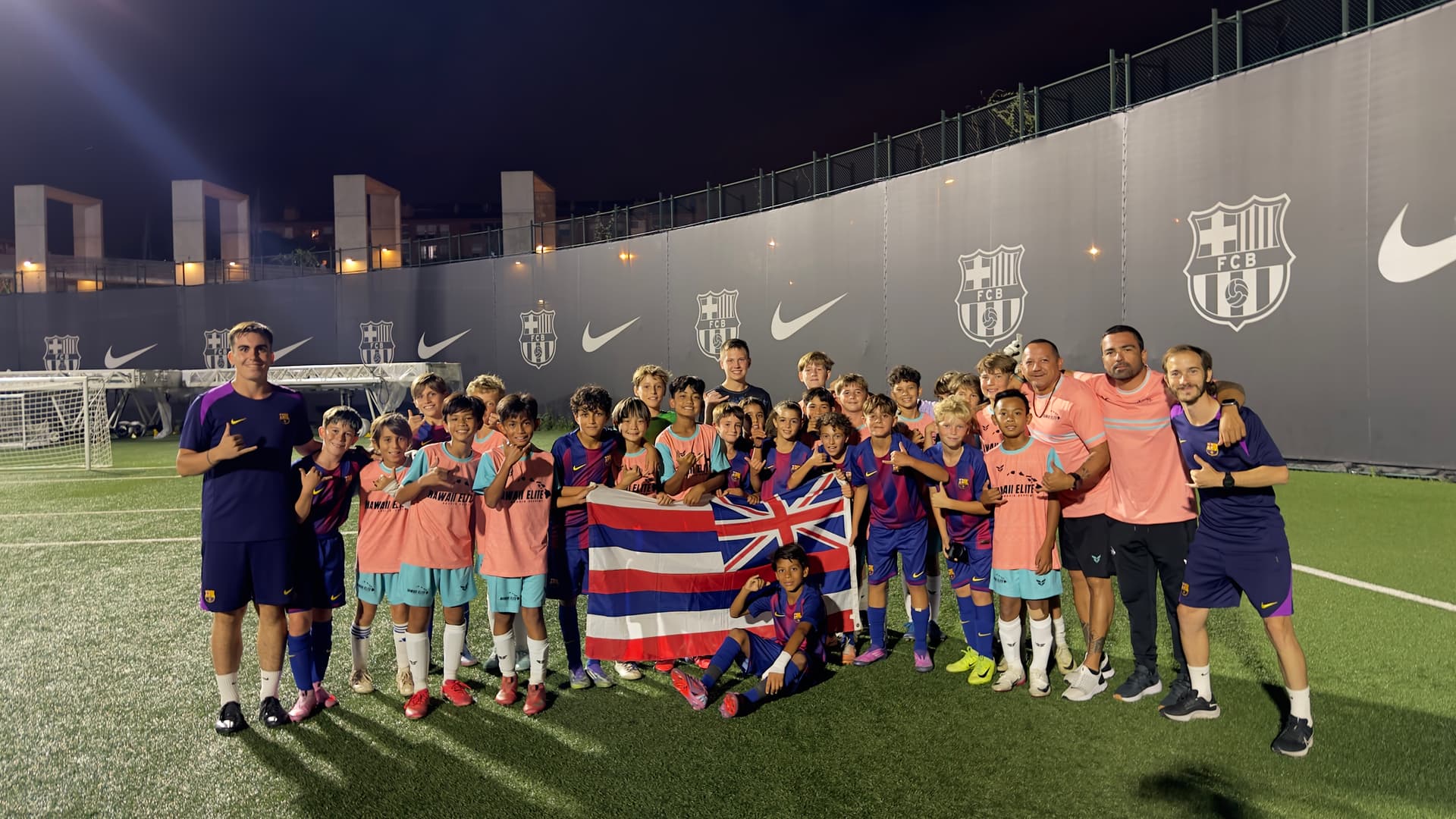 A youth soccer team from Hawaii training at FC Barcelona's facilities on an Odisea Tours Spain tour